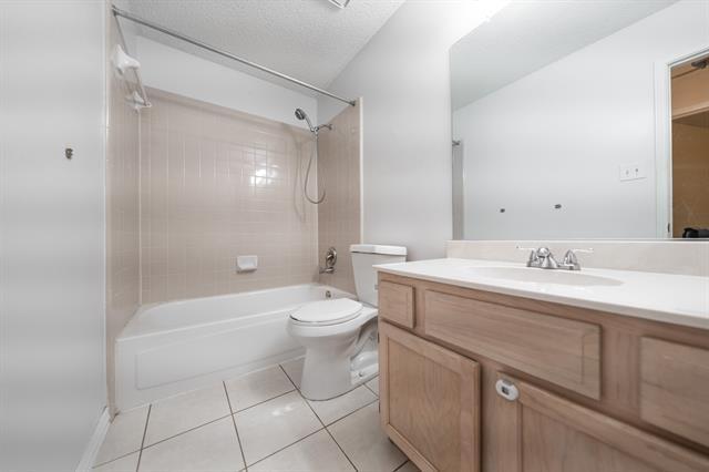 Building Photo - 1501 Post Oak Dr