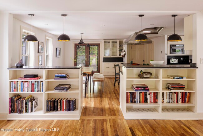 Building Photo - 243 Morton Rd