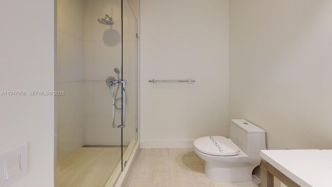 Building Photo - 2000 Metropica Wy