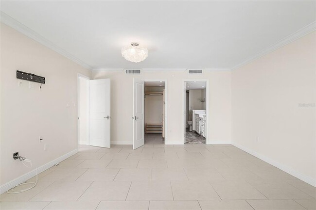 Building Photo - 988 Blvd of the Arts