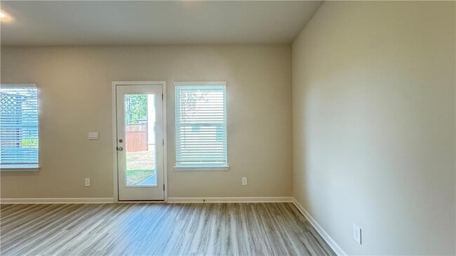 Building Photo - 694 Gabby Pt