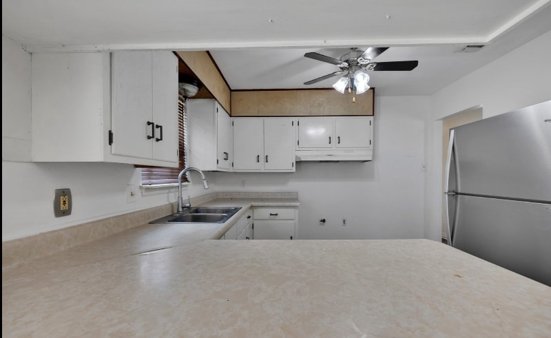 Building Photo - 318 Avalon St