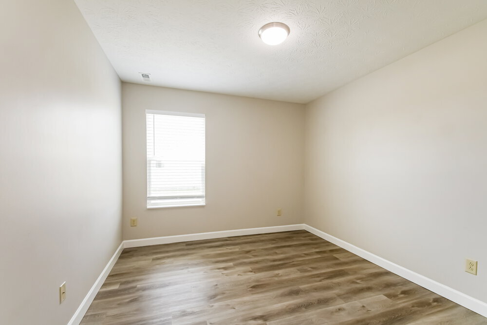 Building Photo - 1397 W Jade Dr