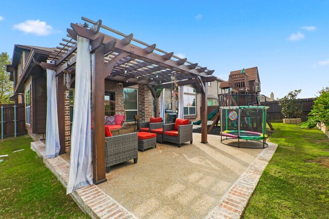 Building Photo - 1370 Pelican Dr