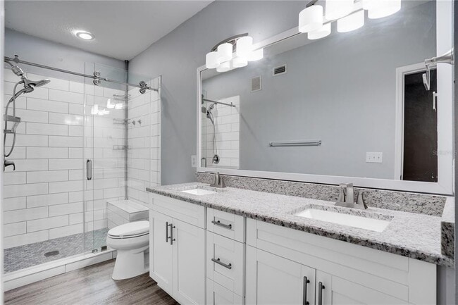 Building Photo - 1810 E Palm Ave