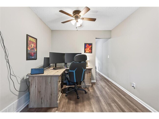 Building Photo - 459 Mailand Ct