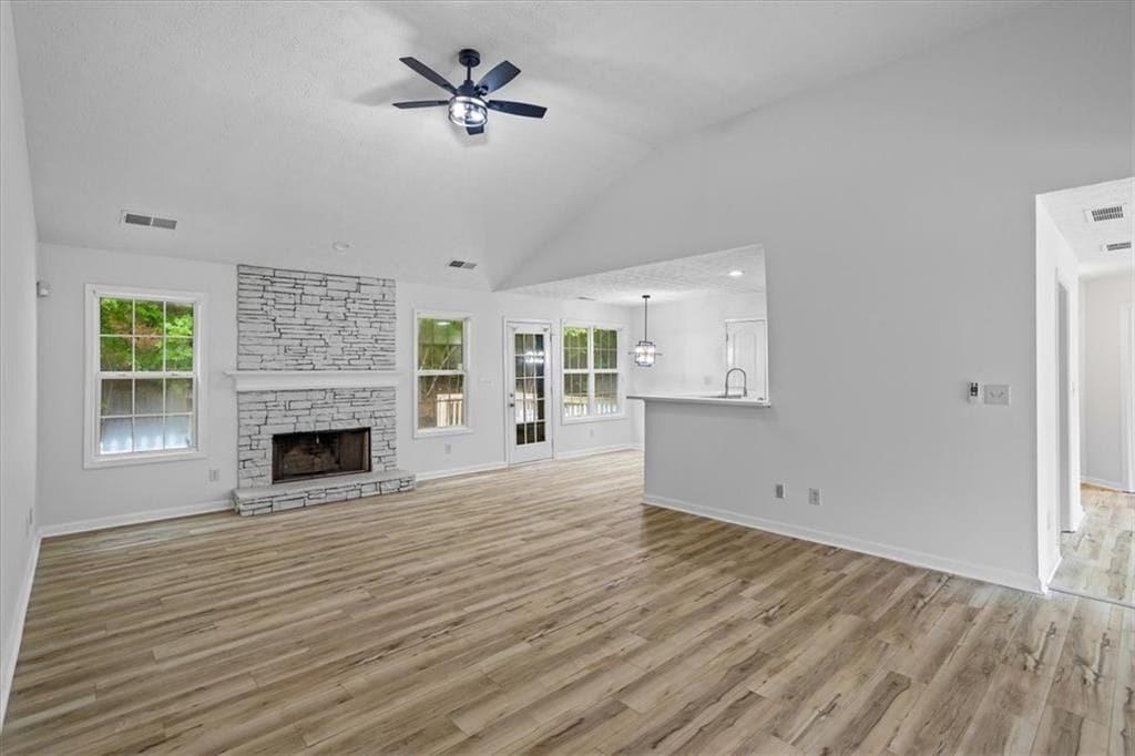 Building Photo - 75 Havenwood Ln