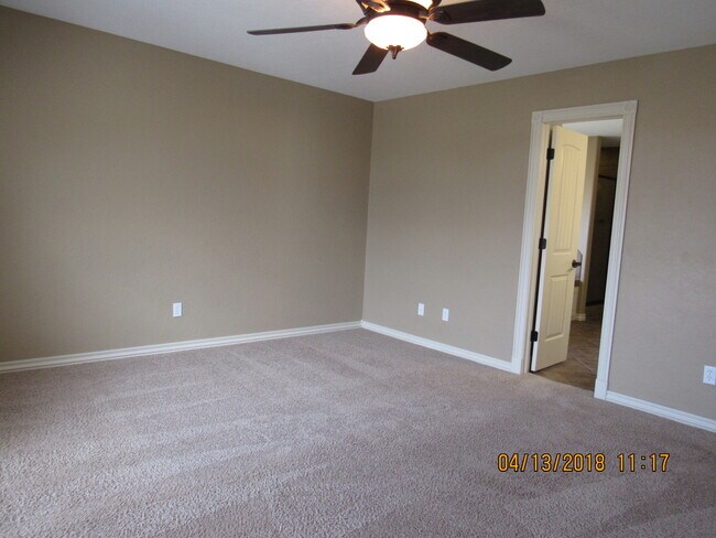 Building Photo - Fantastic home located in Eastlake