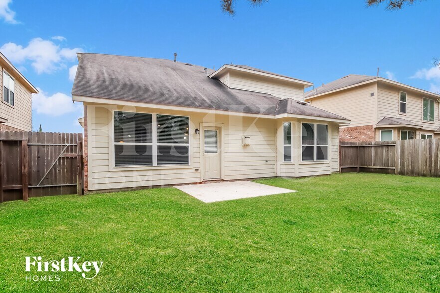 Building Photo - 20203 Ray Falls Dr