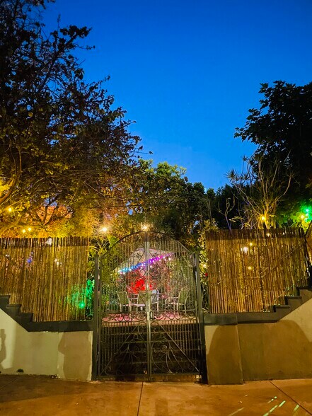 Building Photo - 2024 Argyle Ave