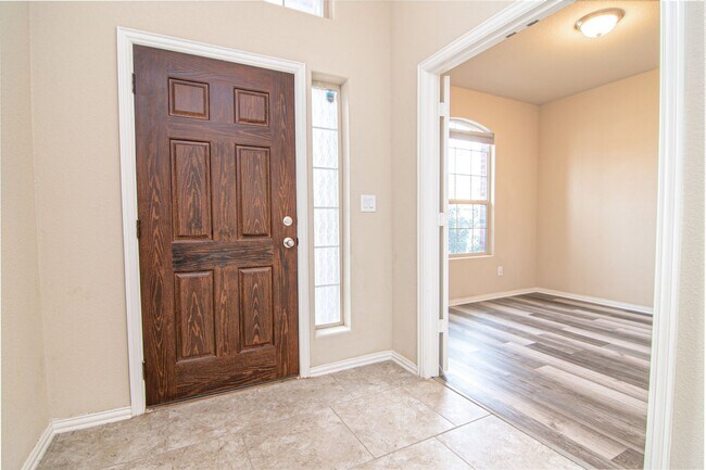 Building Photo - 6715 Hall of Fame Blvd