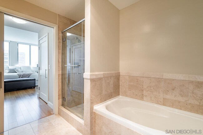 Building Photo - 700 W E St