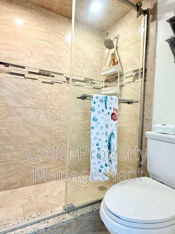 Building Photo - 3047 S Atlantic Ave