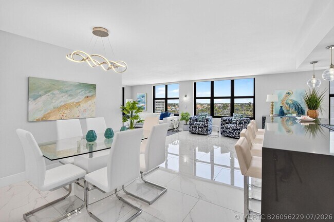 Building Photo - 3115 S Ocean Blvd