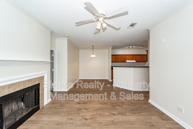 Building Photo - 45 Sycamore Ave