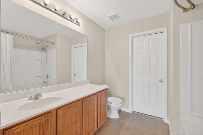 Building Photo - 8333 Rossi Rd