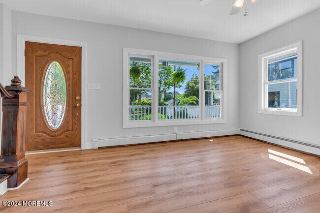 Building Photo - 30 Cedar St