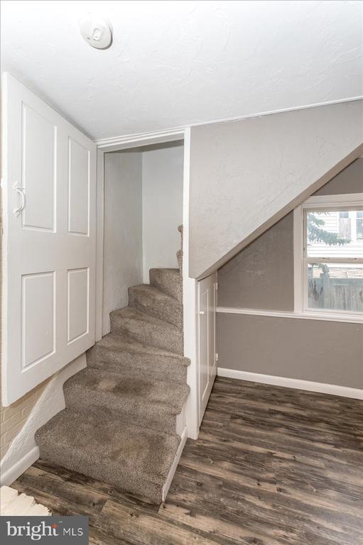 Building Photo - 15 W Frederick St