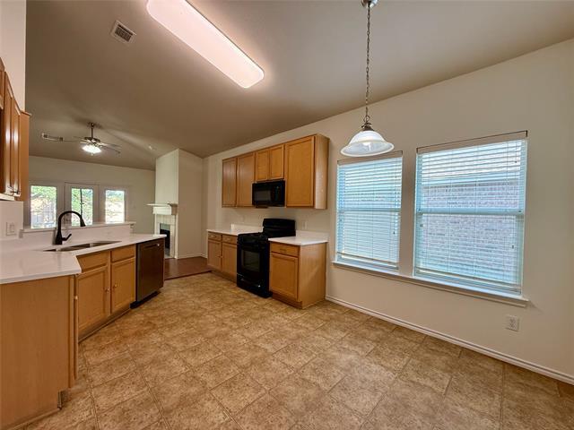 Building Photo - 2917 St John's Dr