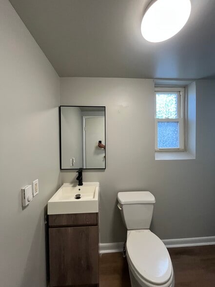 Building Photo - 2 Leonard St