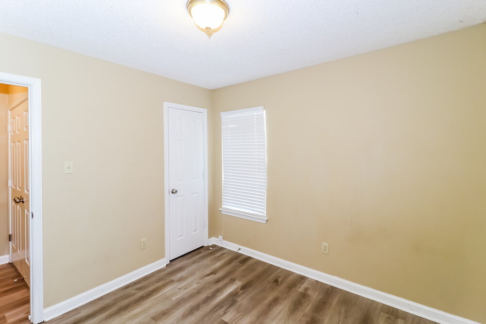 Building Photo - 1837 Black Bear Cir W