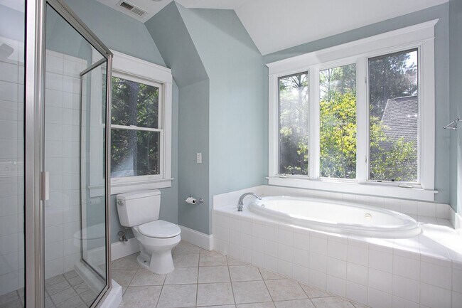 Building Photo - HUGE price improvement and available immediately!! Stunning Governor's Club Chapel Hill home!