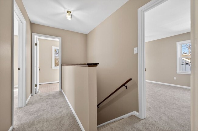 Building Photo - Beautiful Home located near CNU!