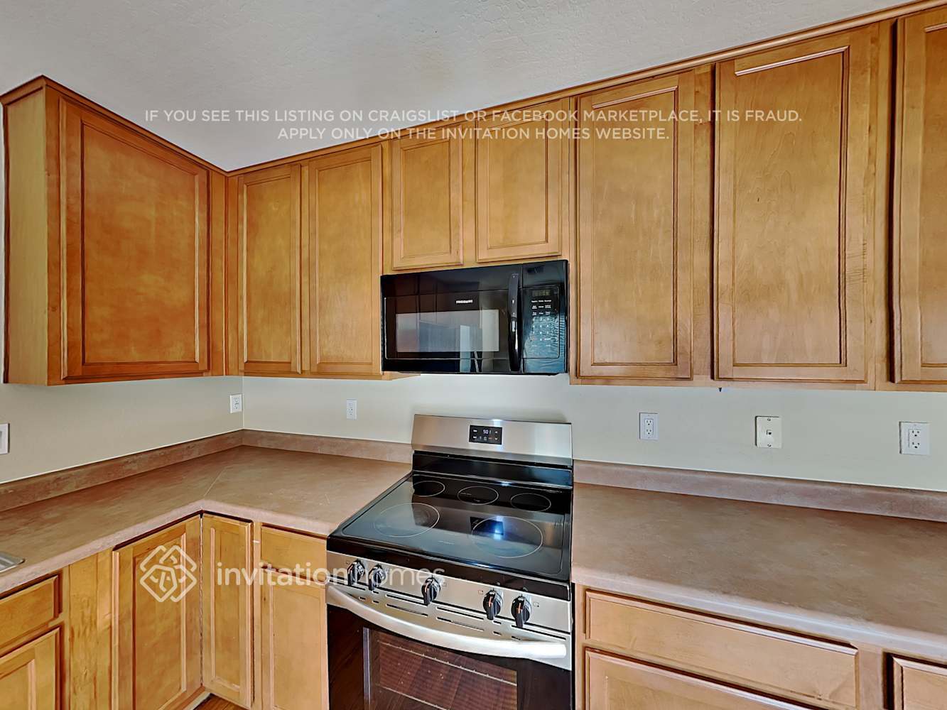 Building Photo - 3831 W Naomi Ln