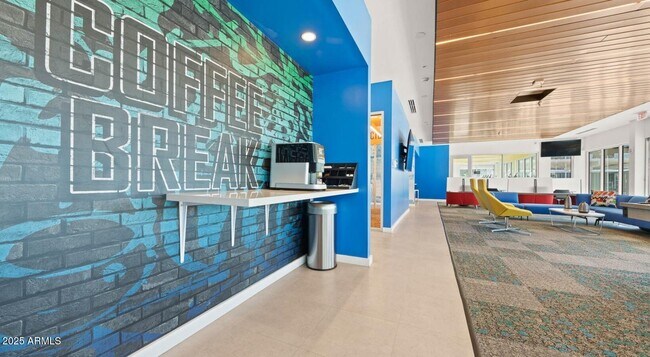 Building Photo - 6025 W Thomas Rd