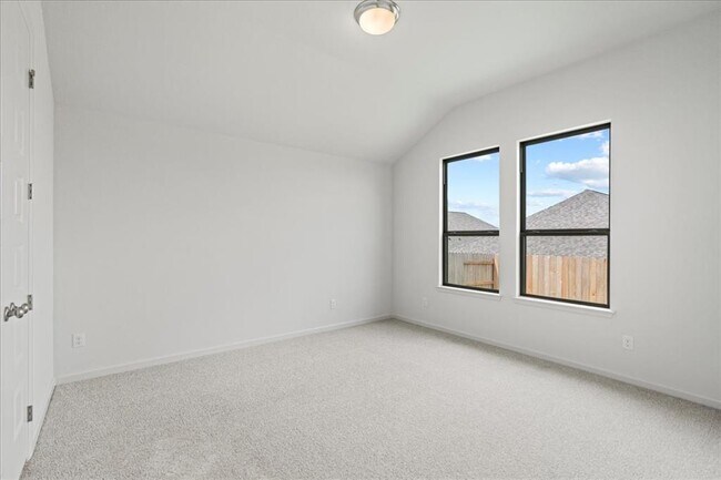 Building Photo - 154 Blackborrow Dr