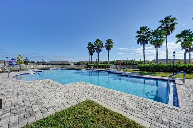 Building Photo - 5208 Manciano St