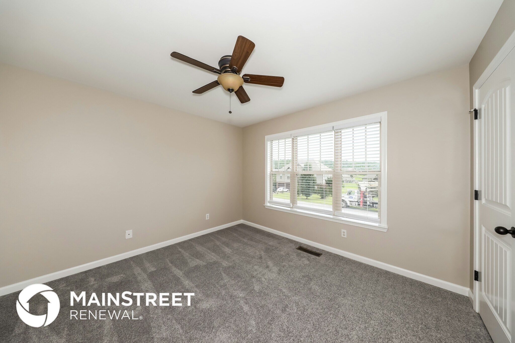 Building Photo - 725 Starlite Dr