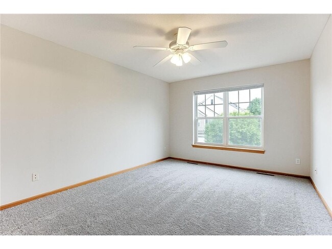 Building Photo - 5040 Holly Ln N