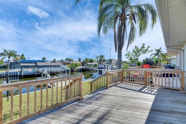 Building Photo - 1025 Apollo Beach Blvd