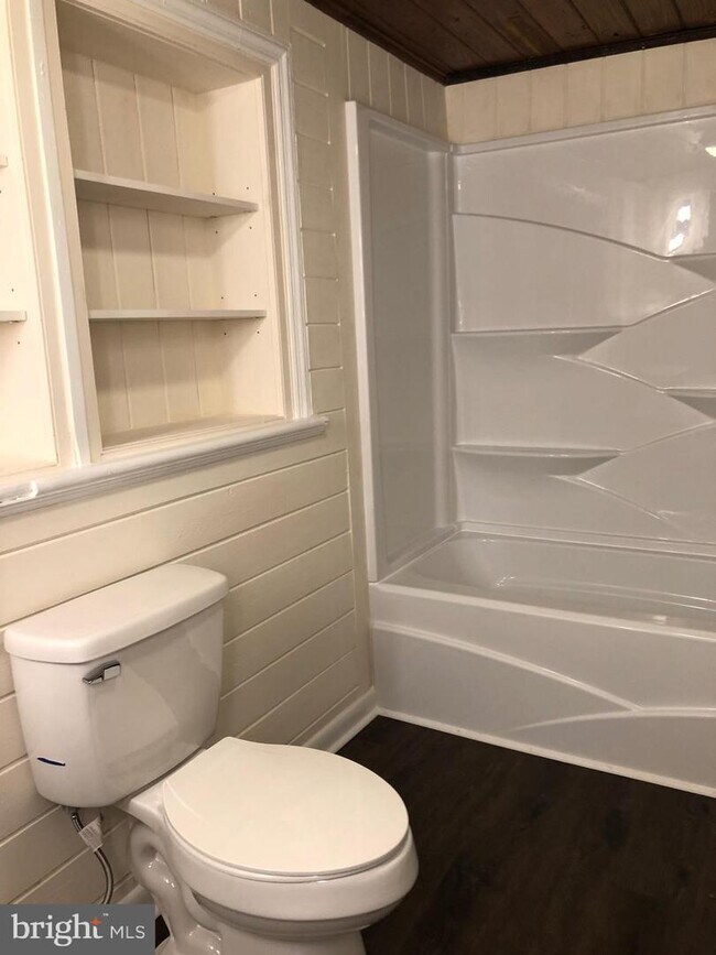 Building Photo - 2485 Williamsport Pike