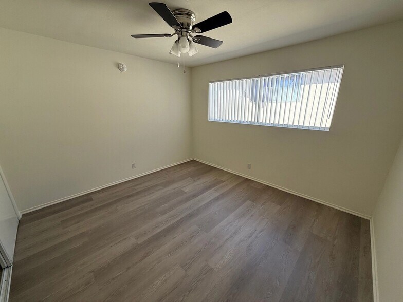 Building Photo - 21809 Lanark St