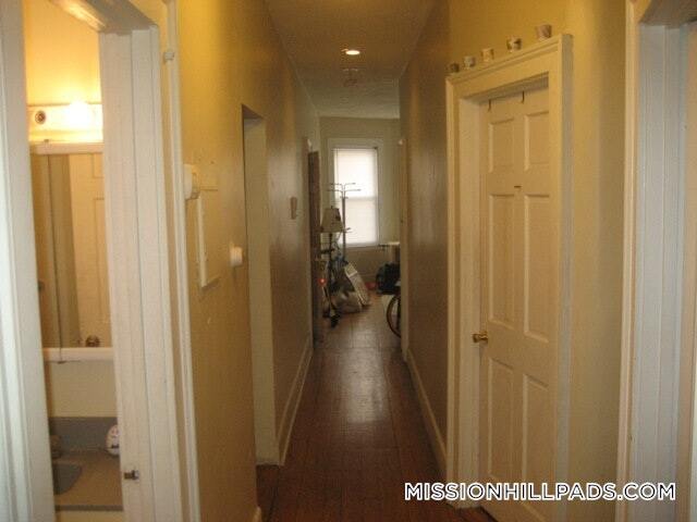 Building Photo - 101 Calumet St