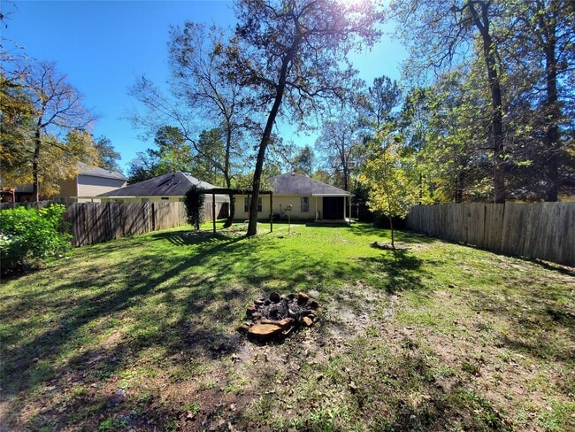 Building Photo - 3679 Piney Point Rd