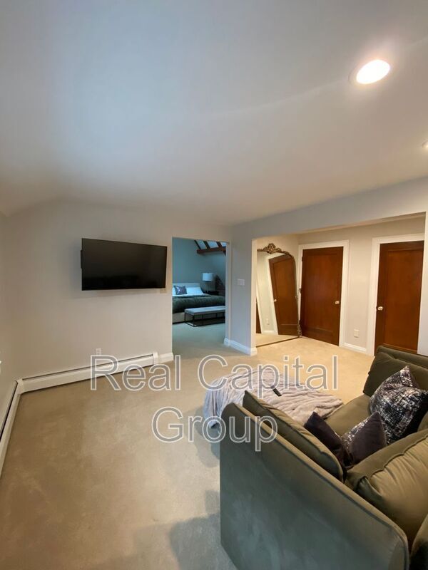 Building Photo - 54 Washington Hwy