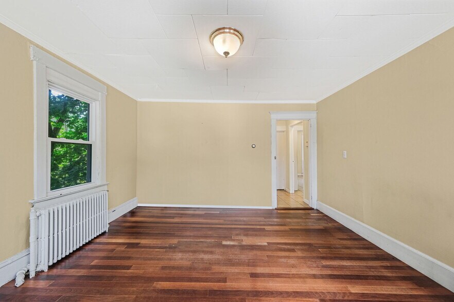 Building Photo - 483 New York Ave