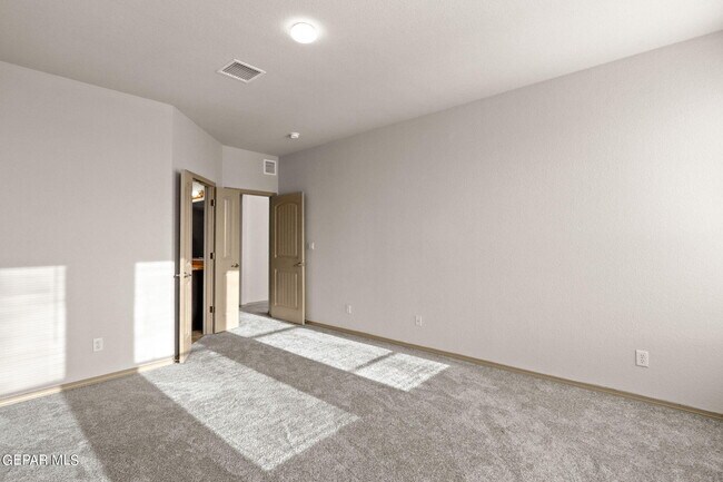 Building Photo - 14335 Alma Point
