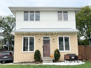 Building Photo - 1615 Porter Ave