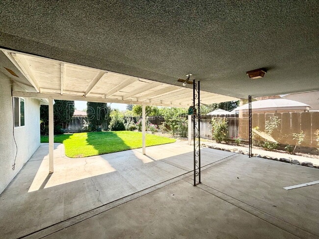 Building Photo - 646 Grambling Ct