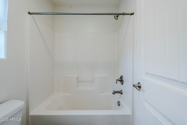 Building Photo - 2744 E Donato Dr