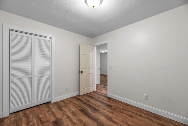 Building Photo - Beautifully Remodeled 3-Bedroom Home with ...