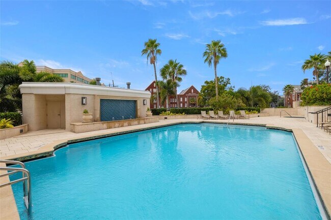 Building Photo - 345 Bayshore Blvd