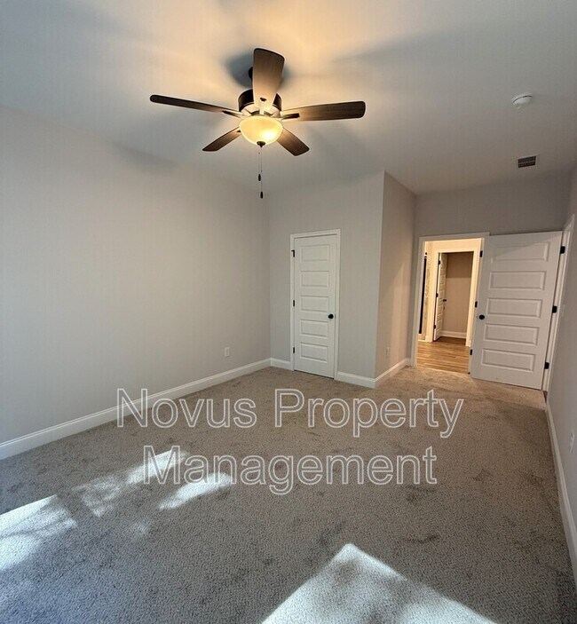 Building Photo - 108 Crest Pointe