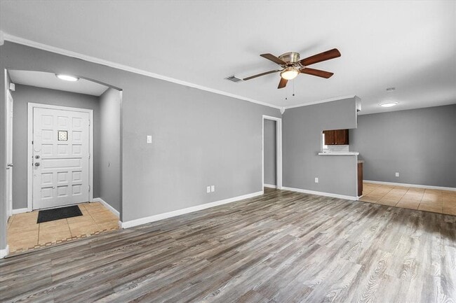 Building Photo - 3415 Gary Ln