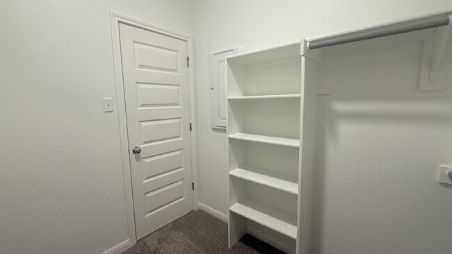 Building Photo - Beautiful, brand new four bedroom, two bathroom home for rent!