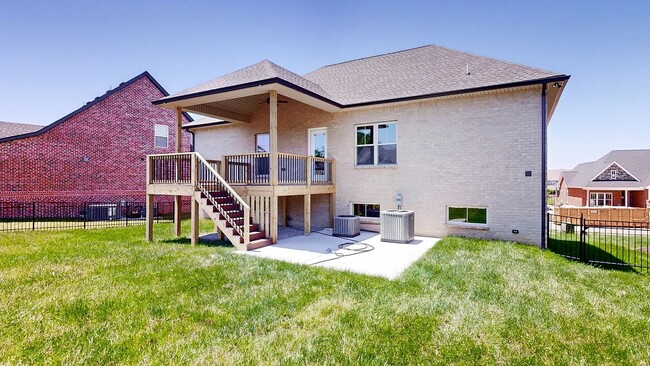 Building Photo - 529 Foxglove Ln